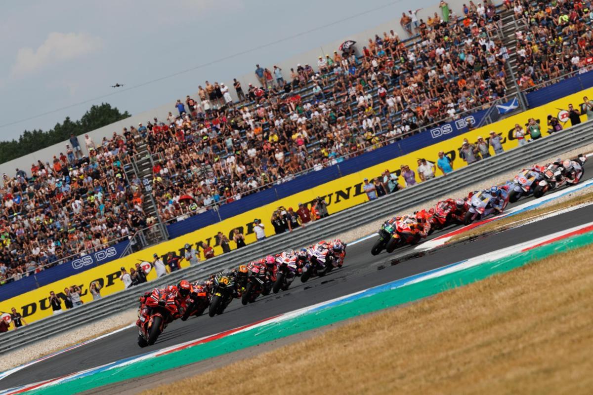 100 Jaar Tt Circuit Assen 2025 Glamping Incl Stroom المظهر الخارجي الصورة